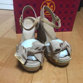 トリーバーチ(Tory Burch)のトリーバーチ サンダル ベージュ(サンダル)