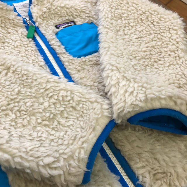 patagonia(パタゴニア)のパタゴニア ブルゾン 4T キッズ/ベビー/マタニティのキッズ服女の子用(90cm~)(コート)の商品写真