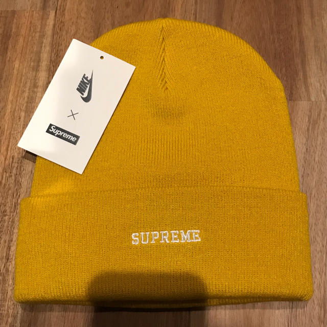 Supreme(シュプリーム)の新品未使用 supreme x nike lab ニットキャップ イエロー メンズの帽子(ニット帽/ビーニー)の商品写真