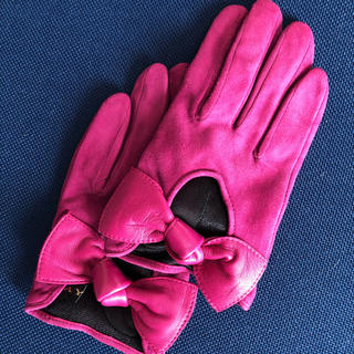 ジャイロ(JAYRO)の美品 JAYRO ジャイロ グローブ 手袋 ピンク リボン シープスキン 羊革(手袋)