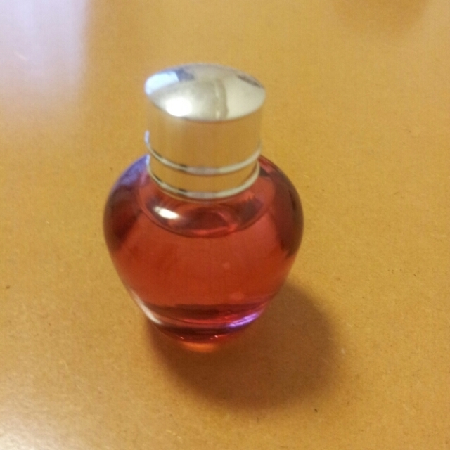 L'OCCITANE(ロクシタン)のロクシタン ミニオードパルファム コスメ/美容の香水(香水(女性用))の商品写真