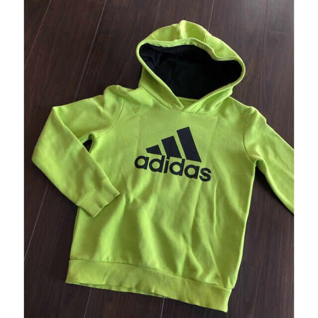 adidas(アディダス)の笑様・専用★adidas パーカー 130 グリーン キッズ/ベビー/マタニティのキッズ服男の子用(90cm~)(ジャケット/上着)の商品写真