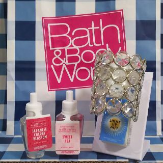 バスアンドボディーワークス(Bath & Body Works)のバスアンドボディワークス ウォールフラワー プラグ＆リフィルセット(アロマポット/アロマランプ/芳香器)