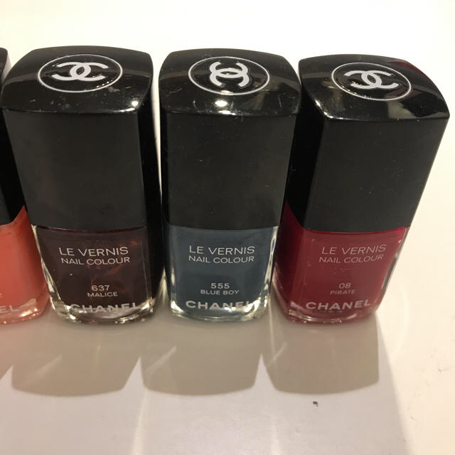 CHANEL(シャネル)のシャネル ヴェルニ マニキュア 6本セット コスメ/美容のネイル(マニキュア)の商品写真