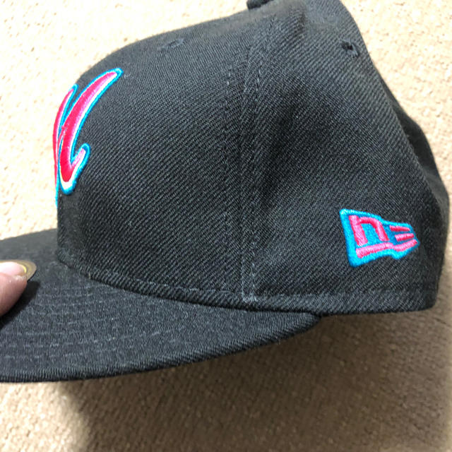 NEW ERA(ニューエラー)の新品 NEWERA せサミーストリート クッキーモンスター 7 1/8 レディースの帽子(キャップ)の商品写真