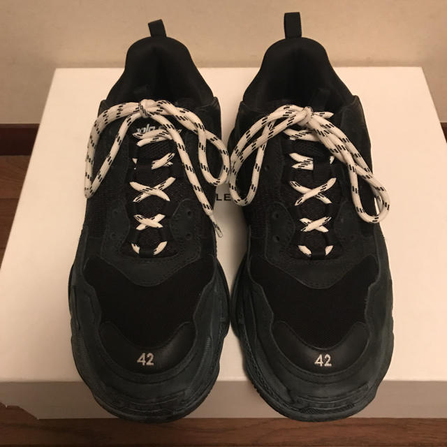 Balenciaga(バレンシアガ)のBALENCIAGA triples 42 used加工 メンズの靴/シューズ(スニーカー)の商品写真