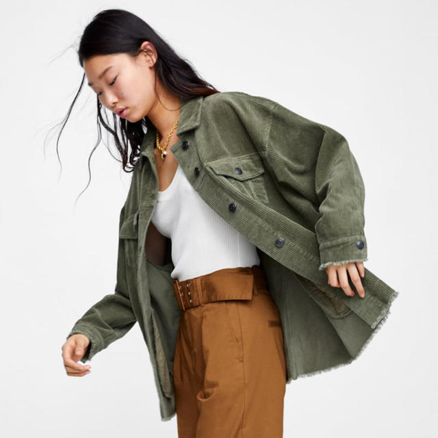 ZARA(ザラ)の正規店購入 新品タグ付き ZARA コーデュロイジャケット Mサイズ カーキ  レディースのジャケット/アウター(その他)の商品写真