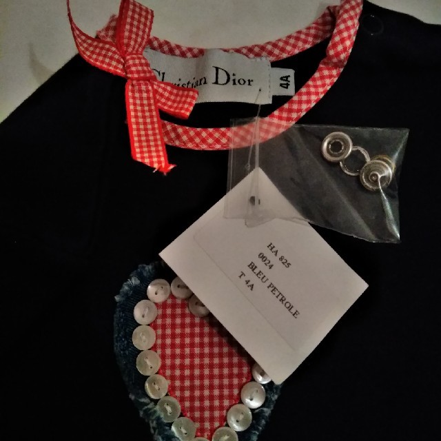 Christian Dior(クリスチャンディオール)のBabyDiorハートパッチワークロングスリーブ4A キッズ/ベビー/マタニティのキッズ服女の子用(90cm~)(Tシャツ/カットソー)の商品写真