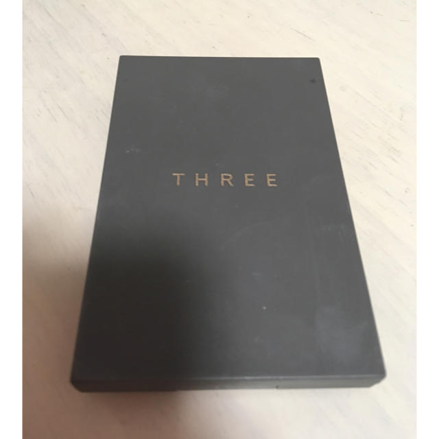 THREE(スリー)のTHREE 4Dプラスアイパレッド 08 コスメ/美容のベースメイク/化粧品(アイシャドウ)の商品写真