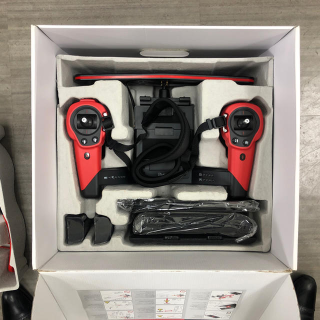 ゆぅ様専用 Parrot BEBOP DRONE SKYCONTROLLER エンタメ/ホビーのおもちゃ/ぬいぐるみ(ホビーラジコン)の商品写真