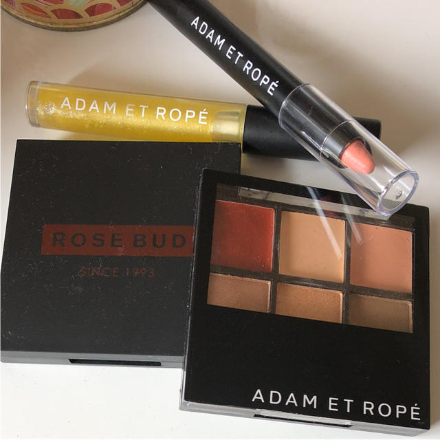 Adam et Rope'(アダムエロぺ)のコスメセット コスメ/美容のベースメイク/化粧品(アイシャドウ)の商品写真