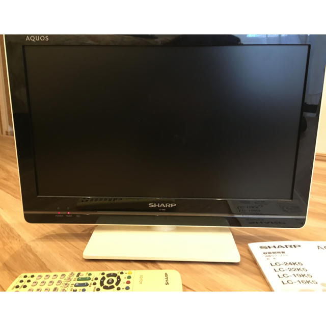 SHARP(シャープ)のAQUOS19型テレビ（LC-19K5） スマホ/家電/カメラのテレビ/映像機器(テレビ)の商品写真