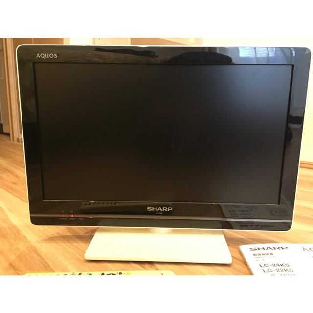 SHARP(シャープ)のAQUOS19型テレビ（LC-19K5） スマホ/家電/カメラのテレビ/映像機器(テレビ)の商品写真