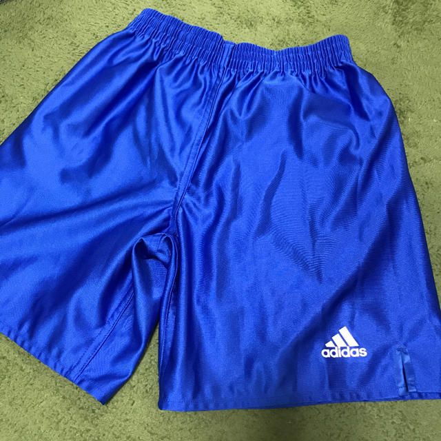 adidas(アディダス)の専用です！！アディダス♡ハーフパンツ キッズ/ベビー/マタニティのキッズ服男の子用(90cm~)(パンツ/スパッツ)の商品写真