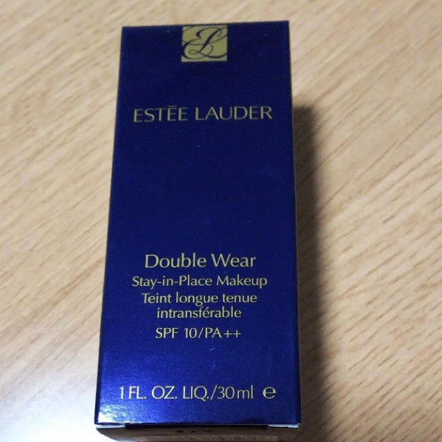 Estee Lauder(エスティローダー)の新品未使用・未開封⭐︎エスティローダー62番 コスメ/美容のベースメイク/化粧品(ファンデーション)の商品写真