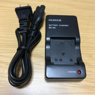 フジフイルム(富士フイルム)のFUJIFILM デジカメ 充電器 BC-45(バッテリー/充電器)