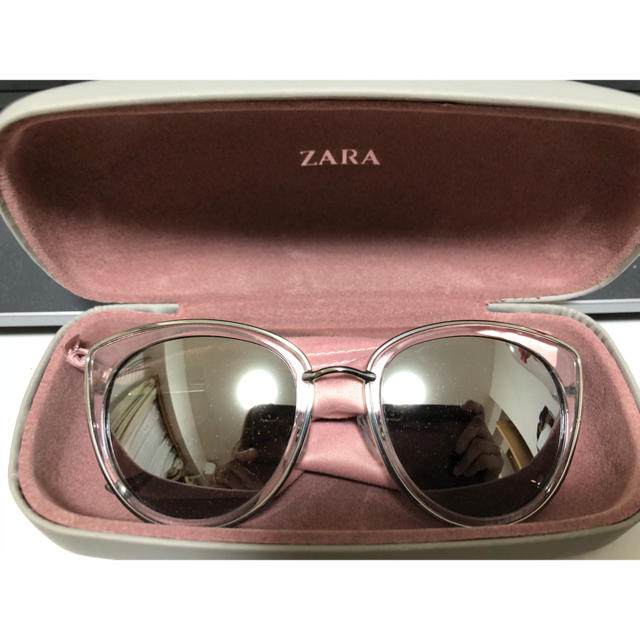 ZARA(ザラ)の新品ZARAミラーサングラス レディースのファッション小物(サングラス/メガネ)の商品写真