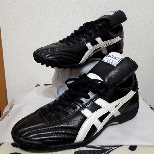 asics(アシックス)のasics　2002 スポーツ/アウトドアのサッカー/フットサル(シューズ)の商品写真