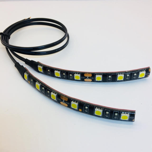 電球色 黒ベース 高輝度 3chip LED 6連 間接照明 10cm2本 自動車/バイクの自動車(車内アクセサリ)の商品写真