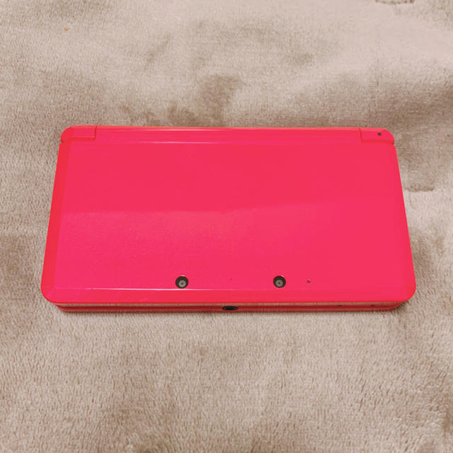 ニンテンドー3DS(ニンテンドー3DS)の3ds グロスピンク エンタメ/ホビーのゲームソフト/ゲーム機本体(携帯用ゲーム機本体)の商品写真