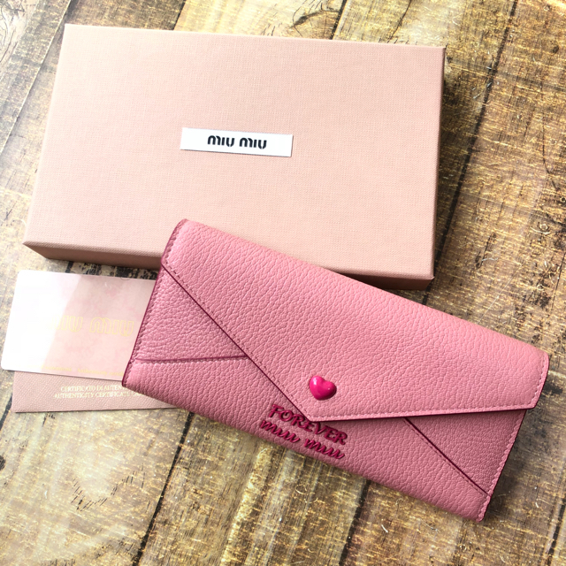 miumiu - 新品 MiuMiu ミュウミュウ ラブレター 長財布 ピンク 可愛い♡ レターの通販 by Pinky☆ shop