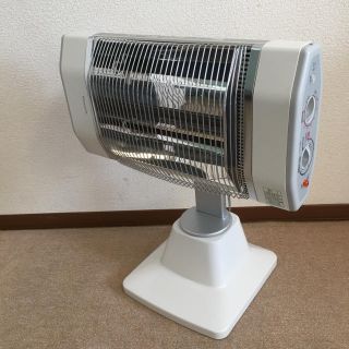 ダイキン(DAIKIN)の【美品】ダイキン★セラムヒート/ERFT11KS★遠赤外線ヒーター 暖房器具(電気ヒーター)