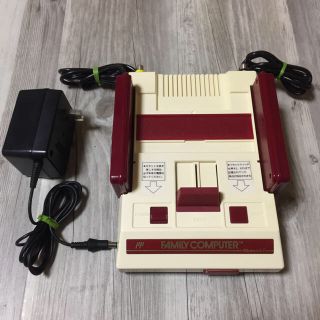 ファミリーコンピュータ(ファミリーコンピュータ)のAV仕様ファミコン　ファミリーコンピューター (家庭用ゲーム機本体)