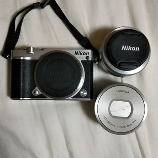 ニコン(Nikon)のNikon 1 J1 ダブルレンズキット(ミラーレス一眼)