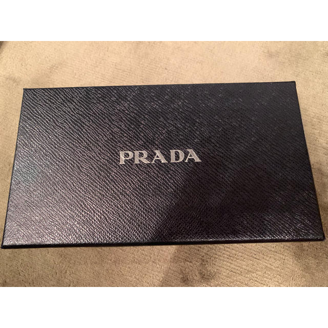 PRADA L字ファスナー 長財布ファッション小物