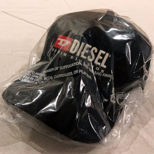 DIESEL(ディーゼル)のmreさん専用 DIESEL キャップ CAKERYM-MAX 黒白セット メンズの帽子(キャップ)の商品写真