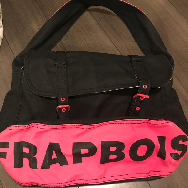 FRAPBOIS(フラボア)のフラボアバッグ メンズのバッグ(ショルダーバッグ)の商品写真