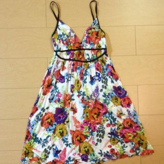 エイチアンドエム(H&M)の花柄ワンピース☆(ひざ丈ワンピース)