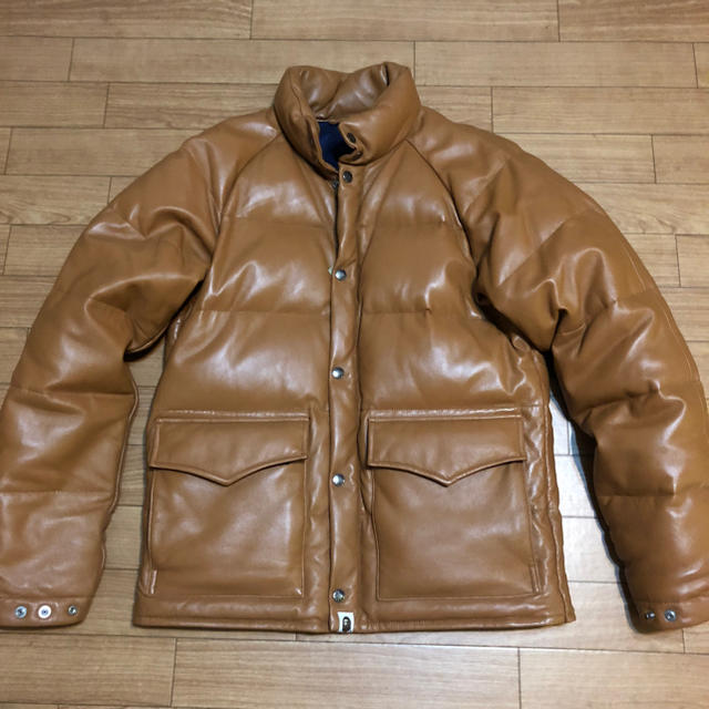 A BATHING APE(アベイシングエイプ)のLEATHER CLASSIC DOWN JACKET   メンズのジャケット/アウター(ダウンジャケット)の商品写真