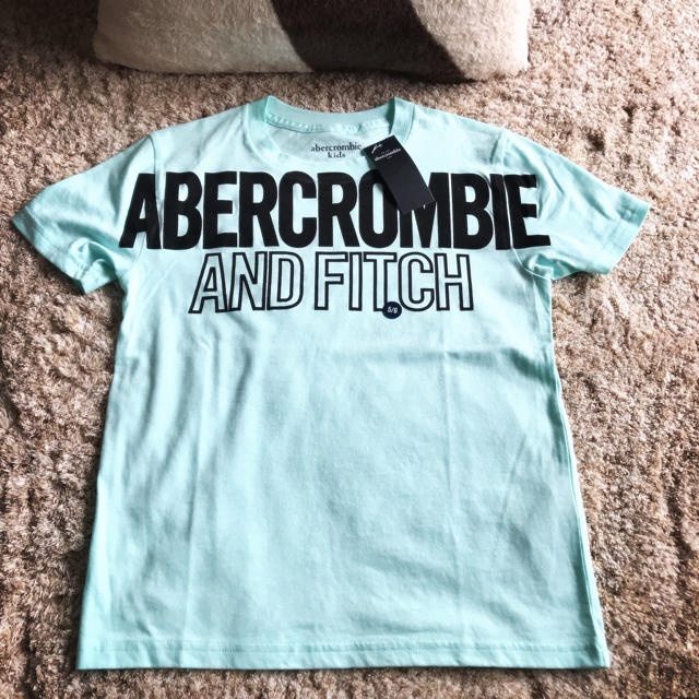 Abercrombie&Fitch(アバクロンビーアンドフィッチ)のAbercrombie&Fitch Tシャツ キッズ 5/6 新品 アメリカ買付 キッズ/ベビー/マタニティのキッズ服男の子用(90cm~)(Tシャツ/カットソー)の商品写真