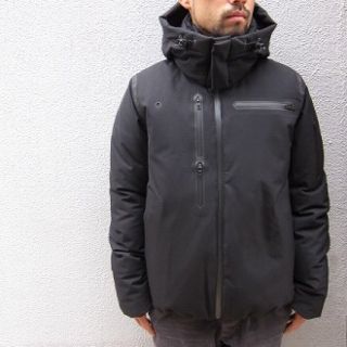 デサント(DESCENTE)の【クマ様専用】DESCENTE 黒ダウンジャケット(ダウンジャケット)