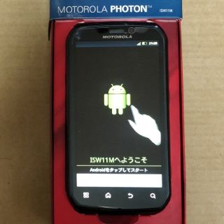 エーユー(au)のKDDI au ISW11M MOTOROLA PHOTON ケース3色おまけ付(スマートフォン本体)