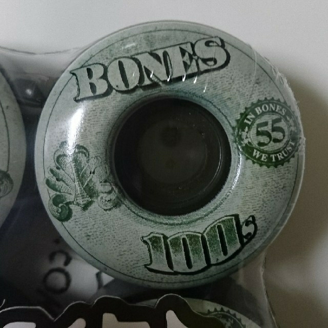 送料込み！ BONES ウィール 55mm 80B スポーツ/アウトドアのスポーツ/アウトドア その他(スケートボード)の商品写真