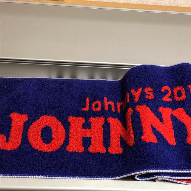 Johnny's(ジャニーズ)のお値下げ！ジャニーズカウントダウンマフラータオル エンタメ/ホビーのタレントグッズ(アイドルグッズ)の商品写真