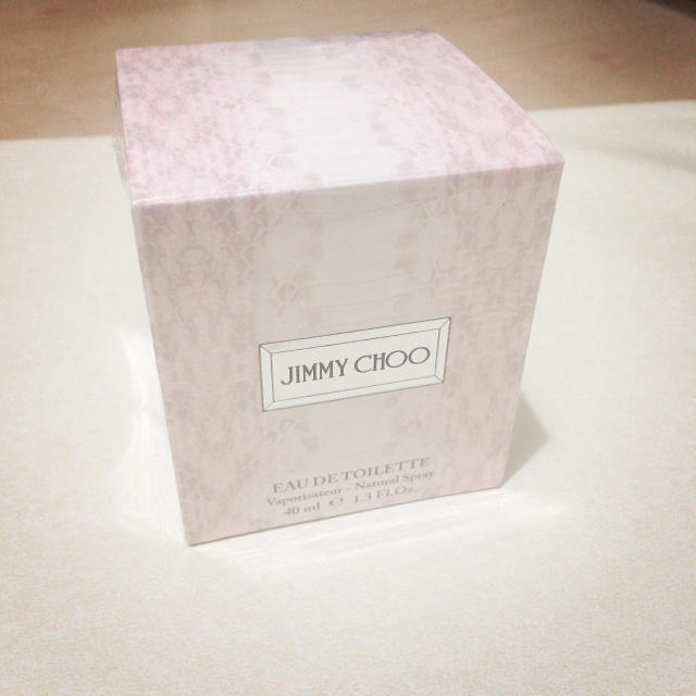 JIMMY CHOO(ジミーチュウ)のジミーチュウ オードトワレ 香水 コスメ/美容の香水(香水(女性用))の商品写真