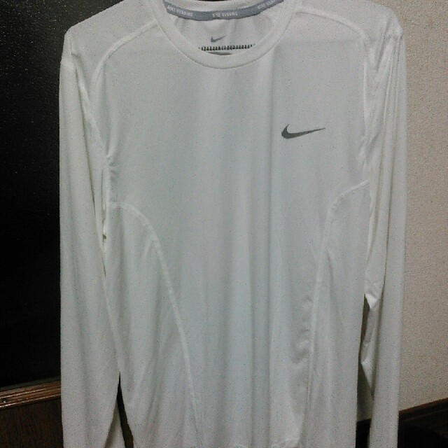 NIKE(ナイキ)のNIKE RUNNING DRI-FIT 試着のみ スポーツ/アウトドアのトレーニング/エクササイズ(トレーニング用品)の商品写真