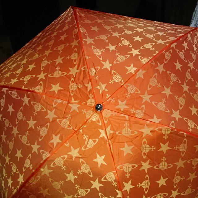 Vivienne Westwood(ヴィヴィアンウエストウッド)のヴィヴィアンウエストウッド折り畳み傘 レディースのファッション小物(傘)の商品写真