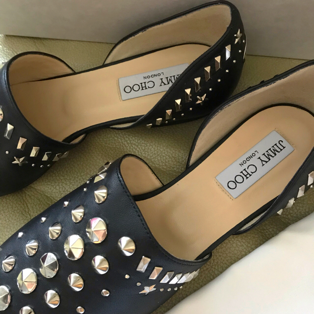 JIMMY CHOO(ジミーチュウ)のJimmy Choo  パンク スタッズナッパフラットシューズ 37 レディースの靴/シューズ(スリッポン/モカシン)の商品写真