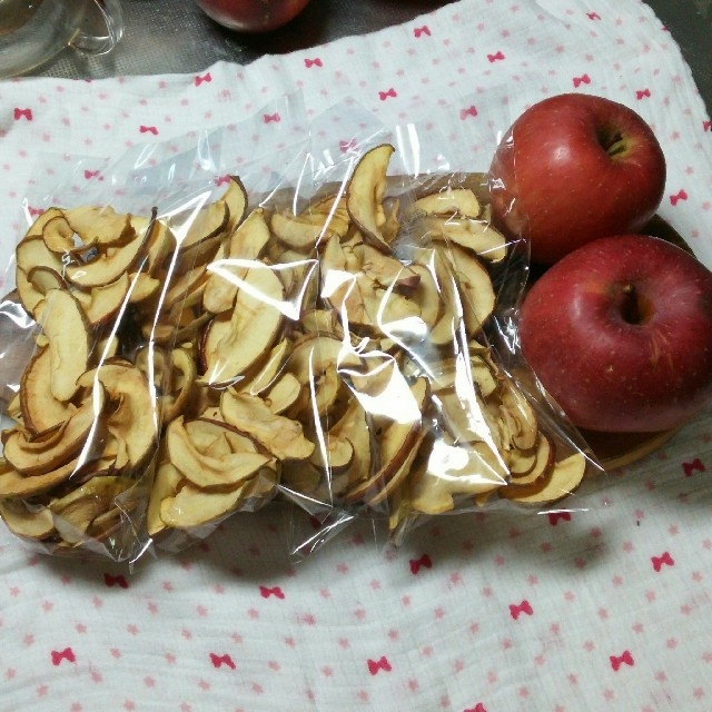 信州産リンゴチップス4袋 食品/飲料/酒の食品(フルーツ)の商品写真
