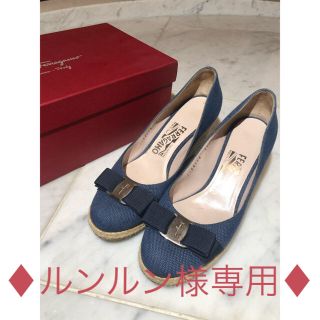 サルヴァトーレフェラガモ(Salvatore Ferragamo)のフェラガモ ウェッジソールパンプス (ハイヒール/パンプス)