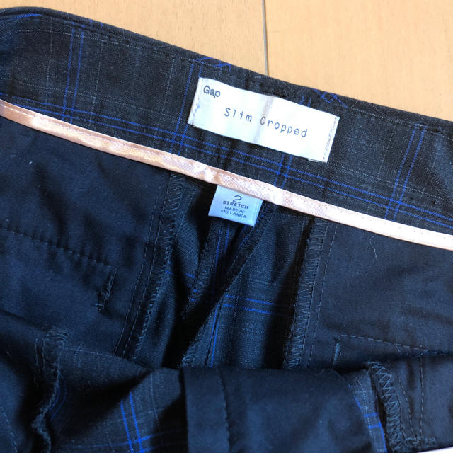 GAP(ギャップ)のGAPクロップド丈パンツチェック2サイズ レディースのパンツ(クロップドパンツ)の商品写真