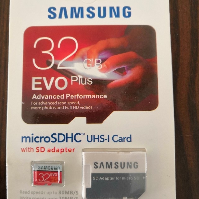 SAMSUNG microSDHCカード 32GB UHI-I Card 新品 スマホ/家電/カメラのスマートフォン/携帯電話(その他)の商品写真