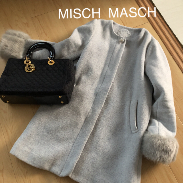 MISCH MASCH(ミッシュマッシュ)のMISCH  MASCH ビジューコート  レディースのジャケット/アウター(ロングコート)の商品写真