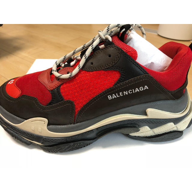 balenciaga triples 42