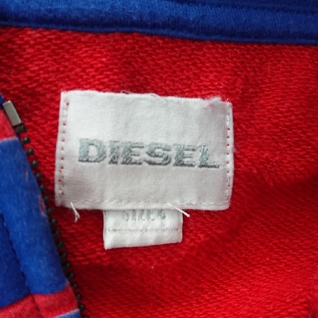 DIESEL(ディーゼル)のDIESEL パーカー キッズ ディーゼル 赤 青 キッズ/ベビー/マタニティのキッズ服男の子用(90cm~)(ジャケット/上着)の商品写真