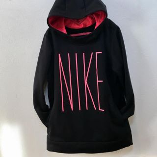 ナイキ(NIKE)のNIKE プルオーバー 美品(パーカー)